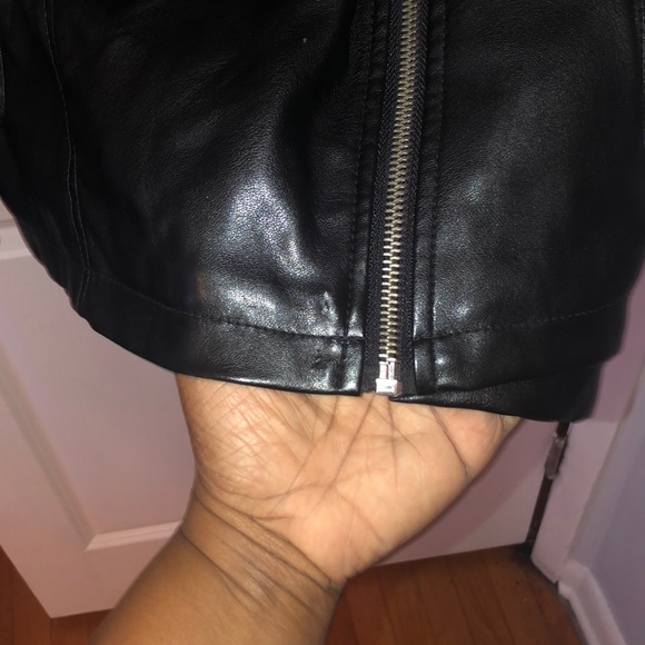 Faux Leather - Picture 4 of 5